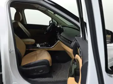 2022 Kia Carnival с пробегом 119 719 км