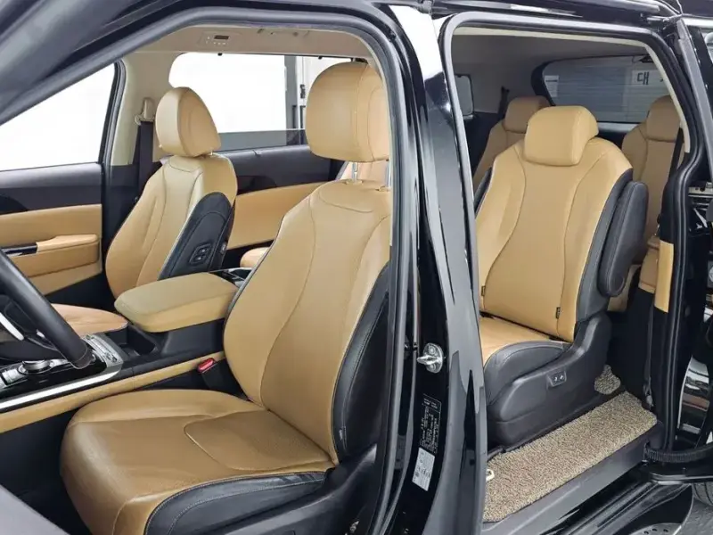 2023 Kia Carnival с пробегом 84 562 км