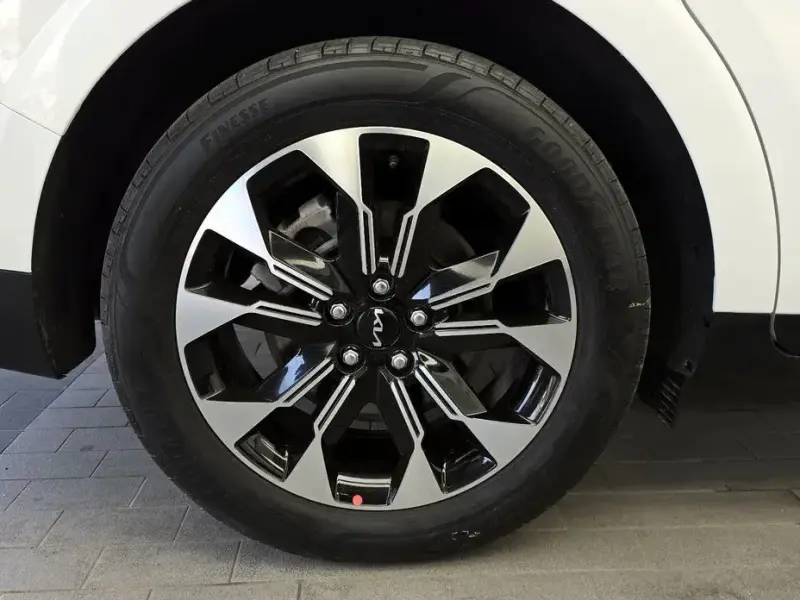 2022 Kia Carnival с пробегом 122 143 км