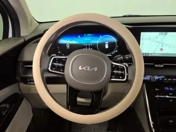 2022 Kia Carnival с пробегом 122 143 км
