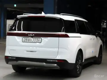 2022 Kia Carnival с пробегом 82 691 км