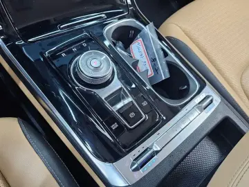2022 Kia Carnival с пробегом 82 167 км