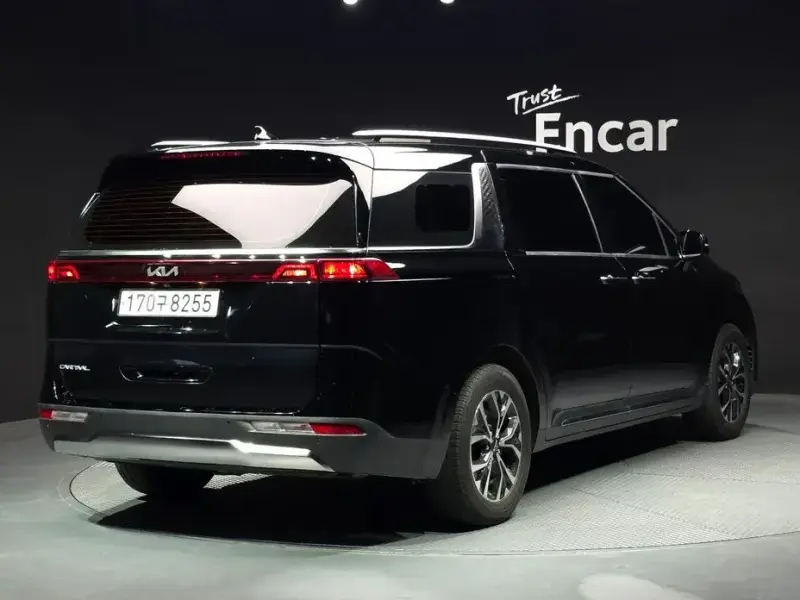 2022 Kia Carnival с пробегом 69 321 км