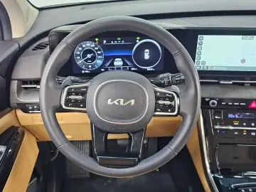 2022 Kia Carnival с пробегом 82 167 км