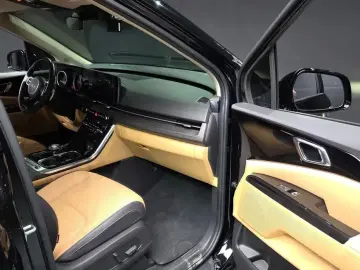 2022 Kia Carnival с пробегом 69 321 км