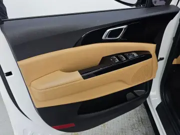 2022 Kia Carnival с пробегом 82 167 км