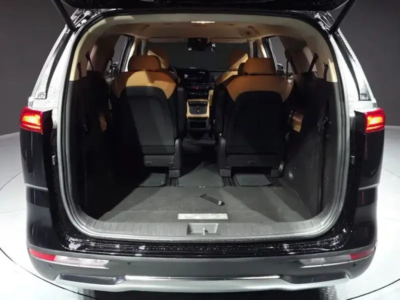 2022 Kia Carnival с пробегом 69 321 км