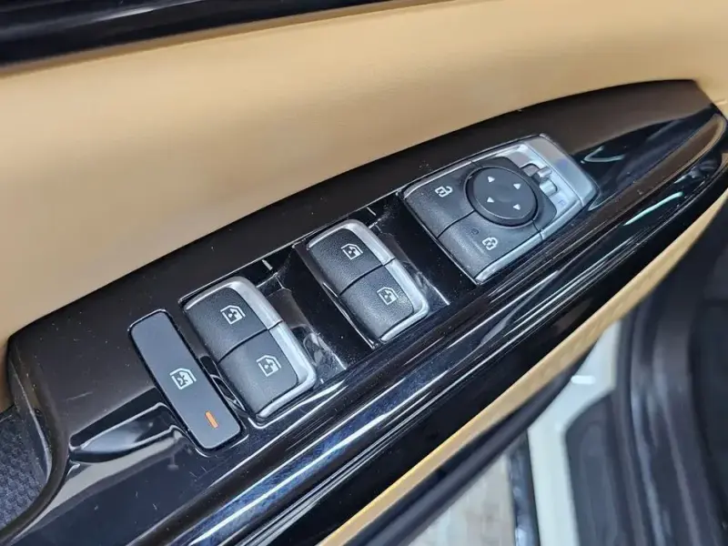 2022 Kia Carnival с пробегом 82 167 км