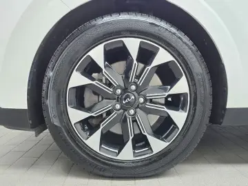 2022 Kia Carnival с пробегом 98 958 км