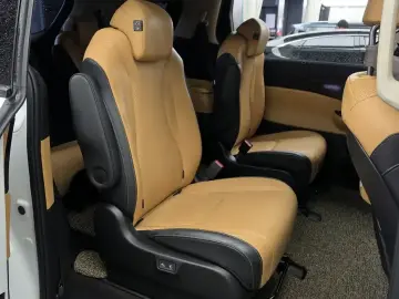 2021 Kia Carnival с пробегом 181 969 км