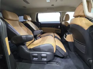 2021 Kia Carnival с пробегом 134 161 км