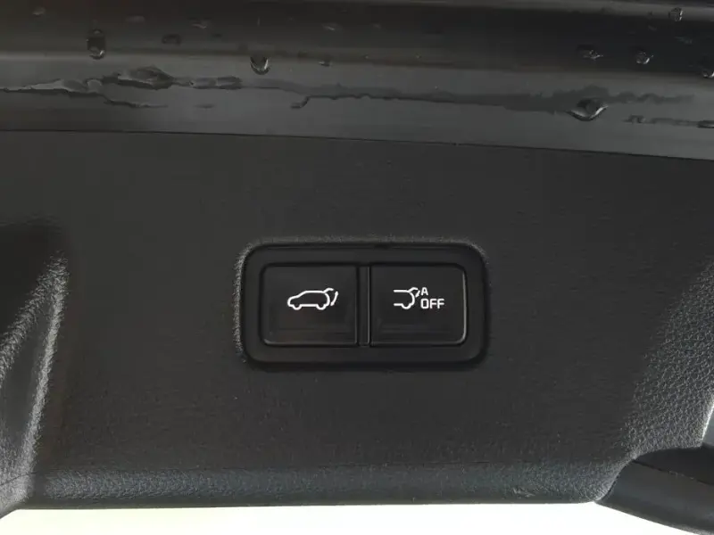 2023 Kia Carnival с пробегом 60 779 км