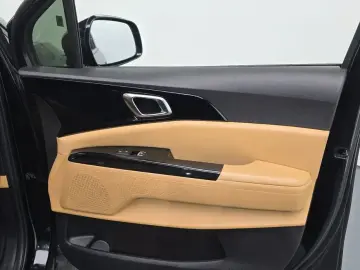 2023 Kia Carnival с пробегом 60 779 км