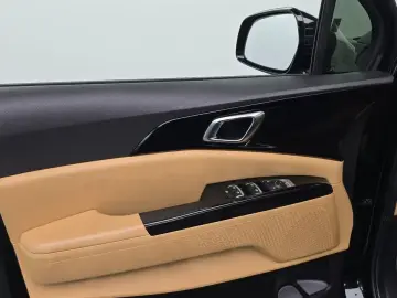 2023 Kia Carnival с пробегом 60 779 км