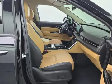 2023 Kia Carnival с пробегом 60 779 км