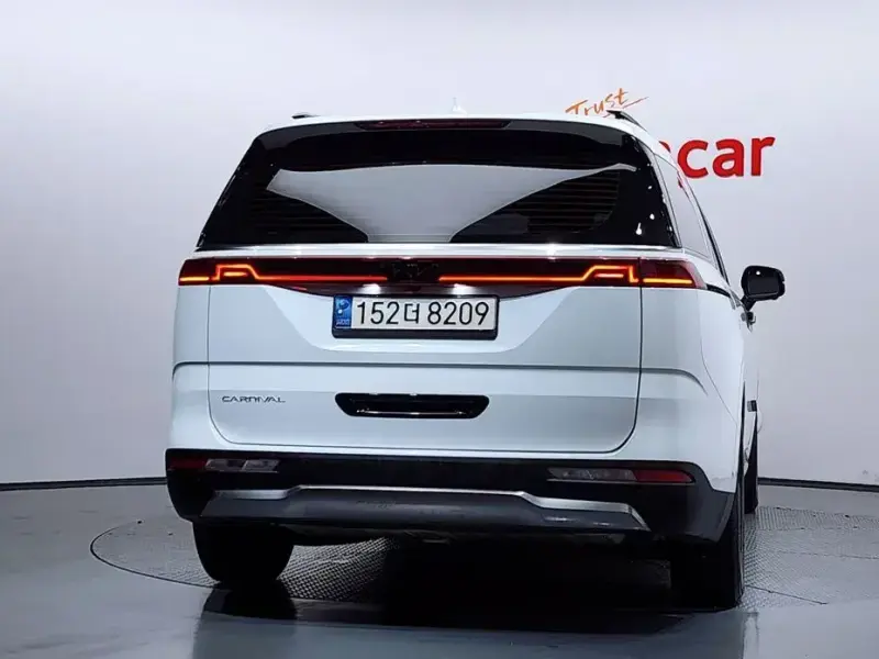 2021 Kia Carnival с пробегом 190 343 км