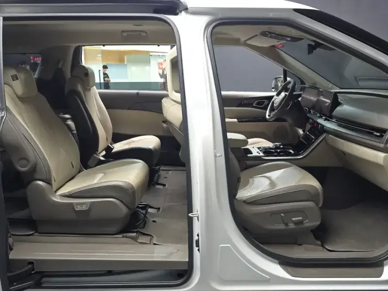 2022 Kia Carnival с пробегом 144 917 км