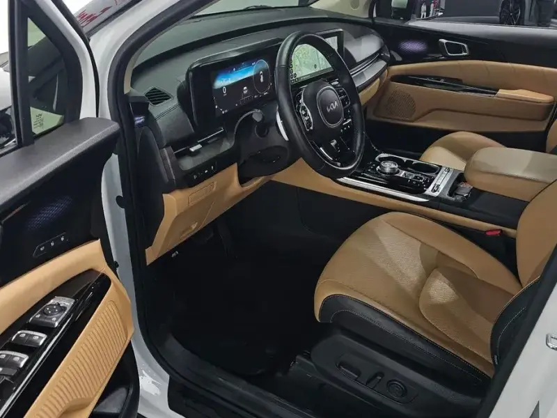 2022 Kia Carnival с пробегом 86 643 км