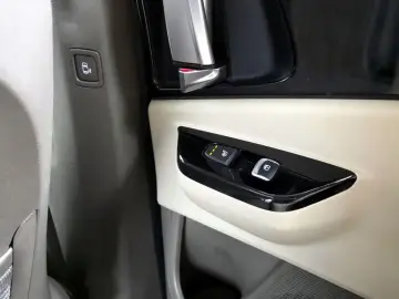 2022 Kia Carnival с пробегом 251 658 км