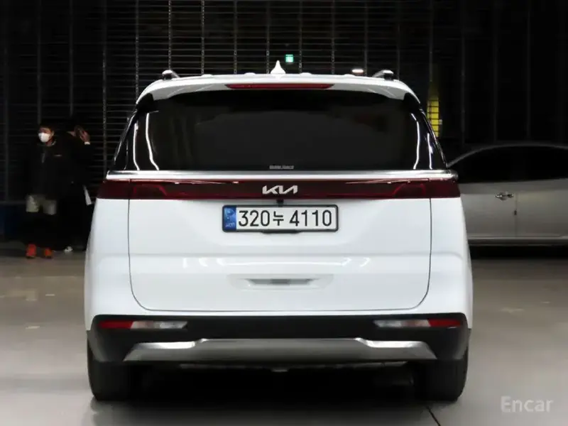 2022 Kia Carnival с пробегом 98 735 км