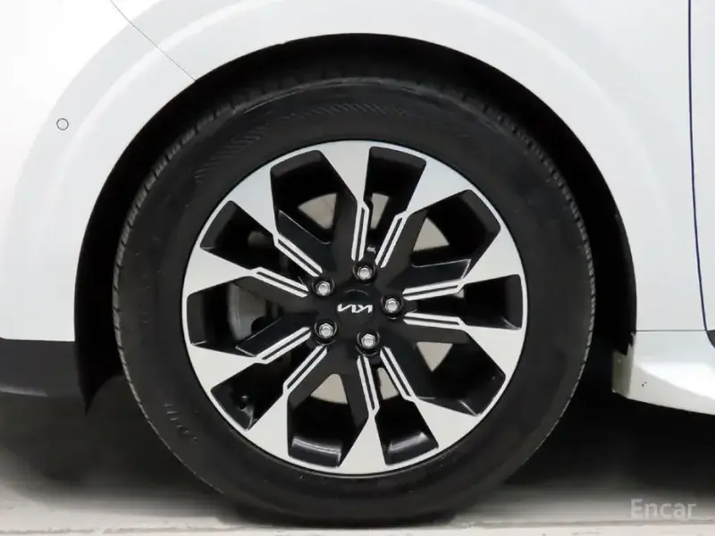 2022 Kia Carnival с пробегом 98 735 км