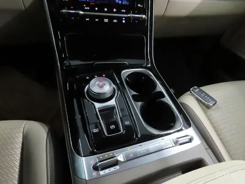 2022 Kia Carnival с пробегом 98 735 км