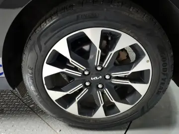 2021 Kia Carnival с пробегом 74 996 км