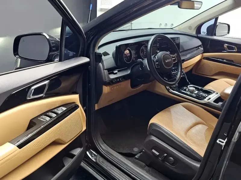 2021 Kia Carnival с пробегом 74 996 км