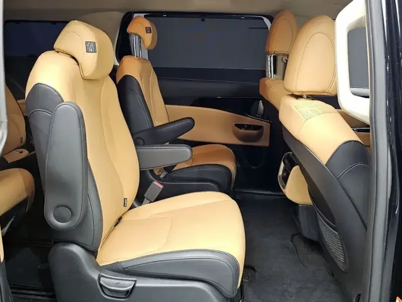 2021 Kia Carnival с пробегом 74 996 км