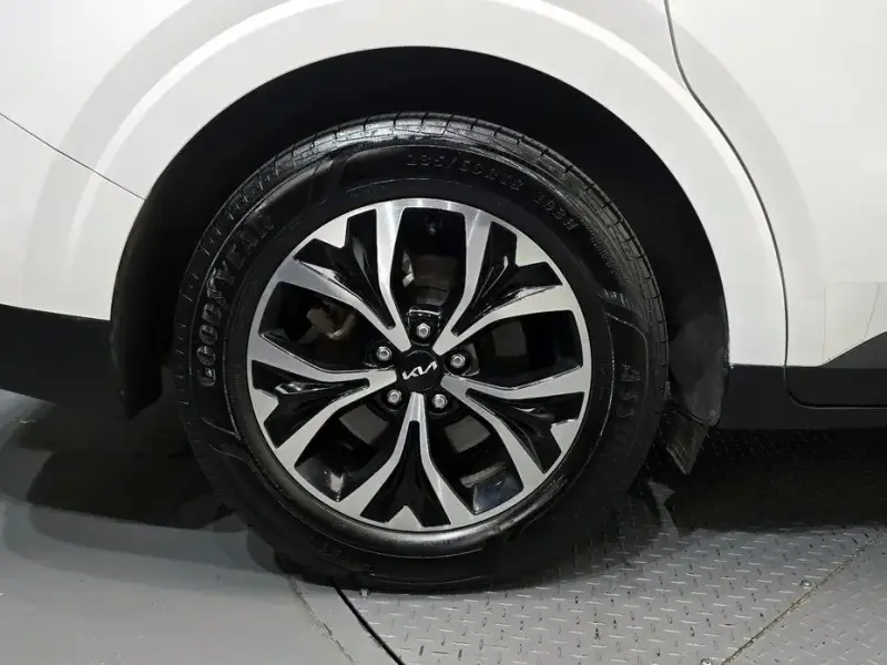 2021 Kia Carnival с пробегом 117 703 км