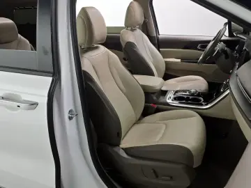 2021 Kia Carnival с пробегом 117 703 км