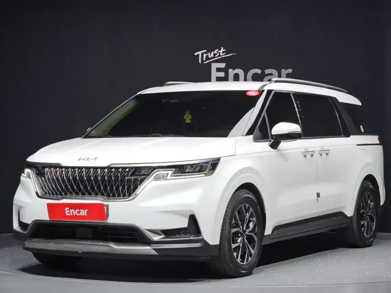 2022 Kia Carnival с пробегом 61 332 км