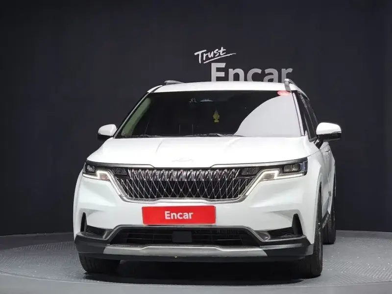 2022 Kia Carnival с пробегом 61 332 км
