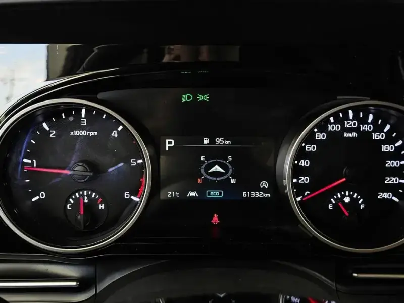 2022 Kia Carnival с пробегом 61 332 км