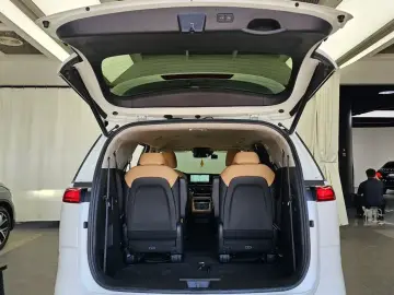 2022 Kia Carnival с пробегом 61 332 км