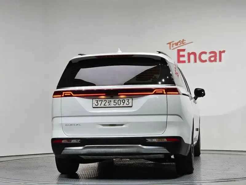 2022 Kia Carnival с пробегом 120 535 км