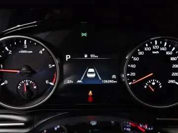 2022 Kia Carnival с пробегом 106 280 км
