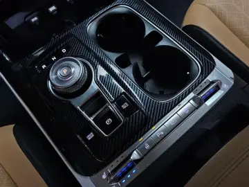 2022 Kia Carnival с пробегом 106 280 км
