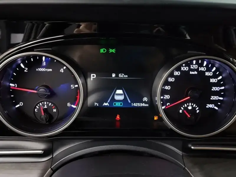 2021 Kia Carnival с пробегом 142 534 км