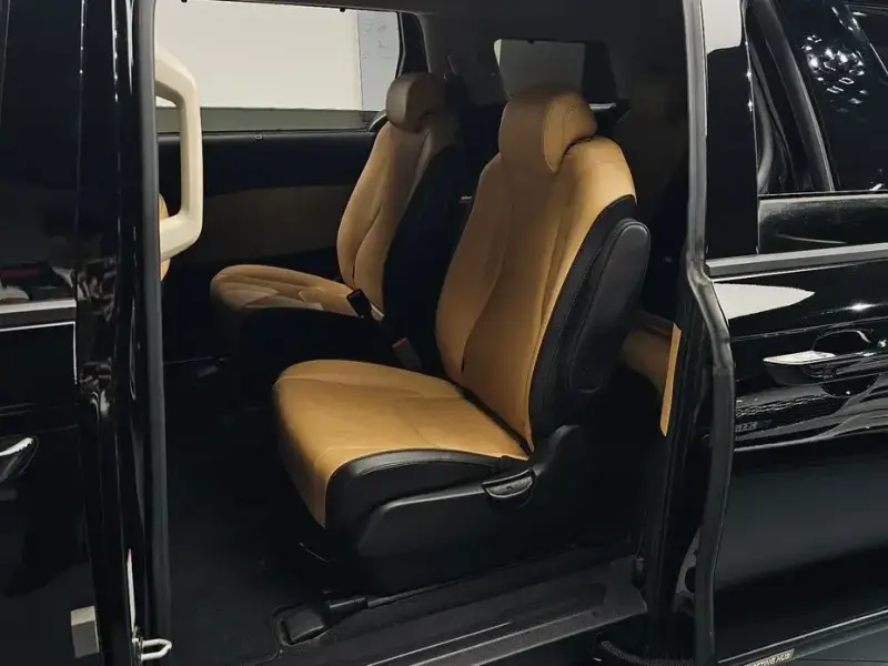 2022 Kia Carnival с пробегом 106 280 км