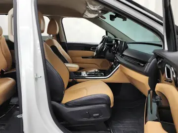 2021 Kia Carnival с пробегом 142 534 км