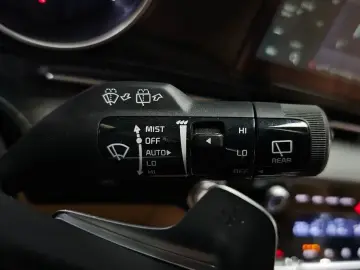 2022 Kia Carnival с пробегом 106 280 км
