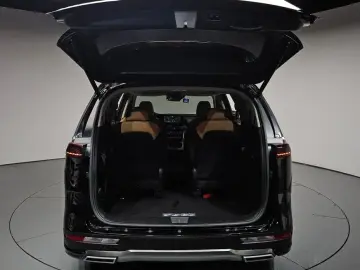 2022 Kia Carnival с пробегом 106 280 км
