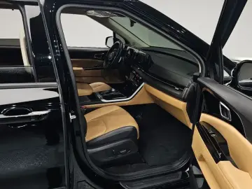 2022 Kia Carnival с пробегом 106 280 км