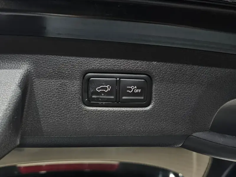 2022 Kia Carnival с пробегом 106 280 км