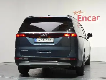 2022 Kia Carnival с пробегом 83 678 км