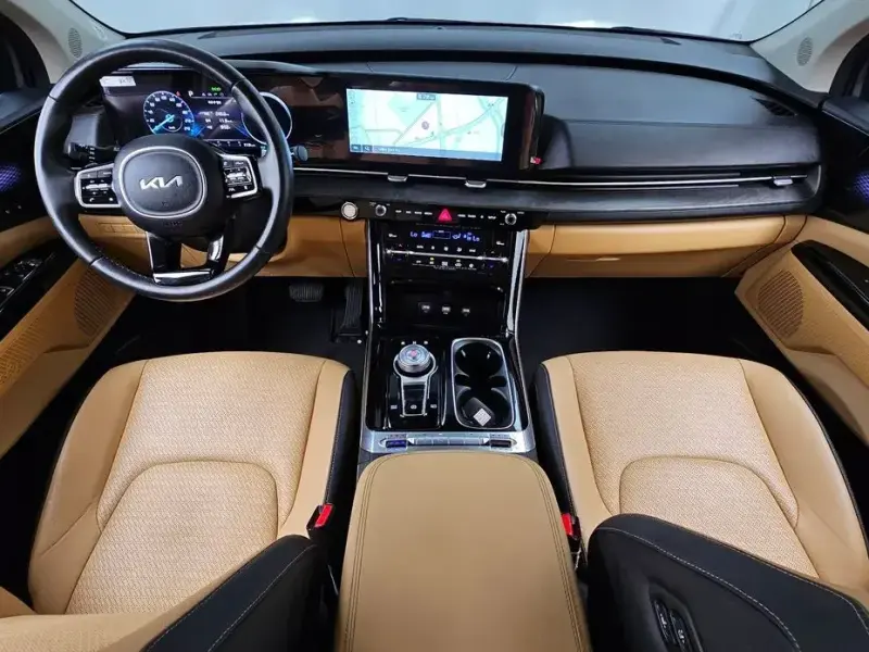 2022 Kia Carnival с пробегом 83 678 км