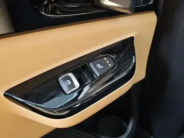 2022 Kia Carnival с пробегом 83 678 км