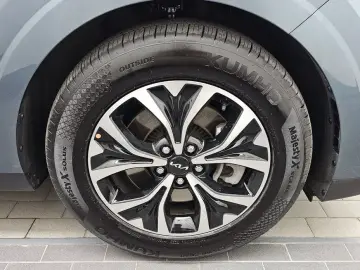 2022 Kia Carnival с пробегом 83 678 км