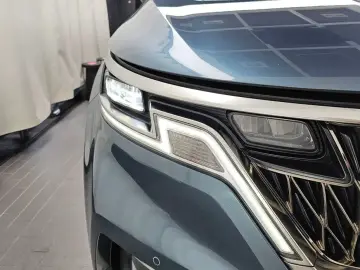 2022 Kia Carnival с пробегом 83 678 км